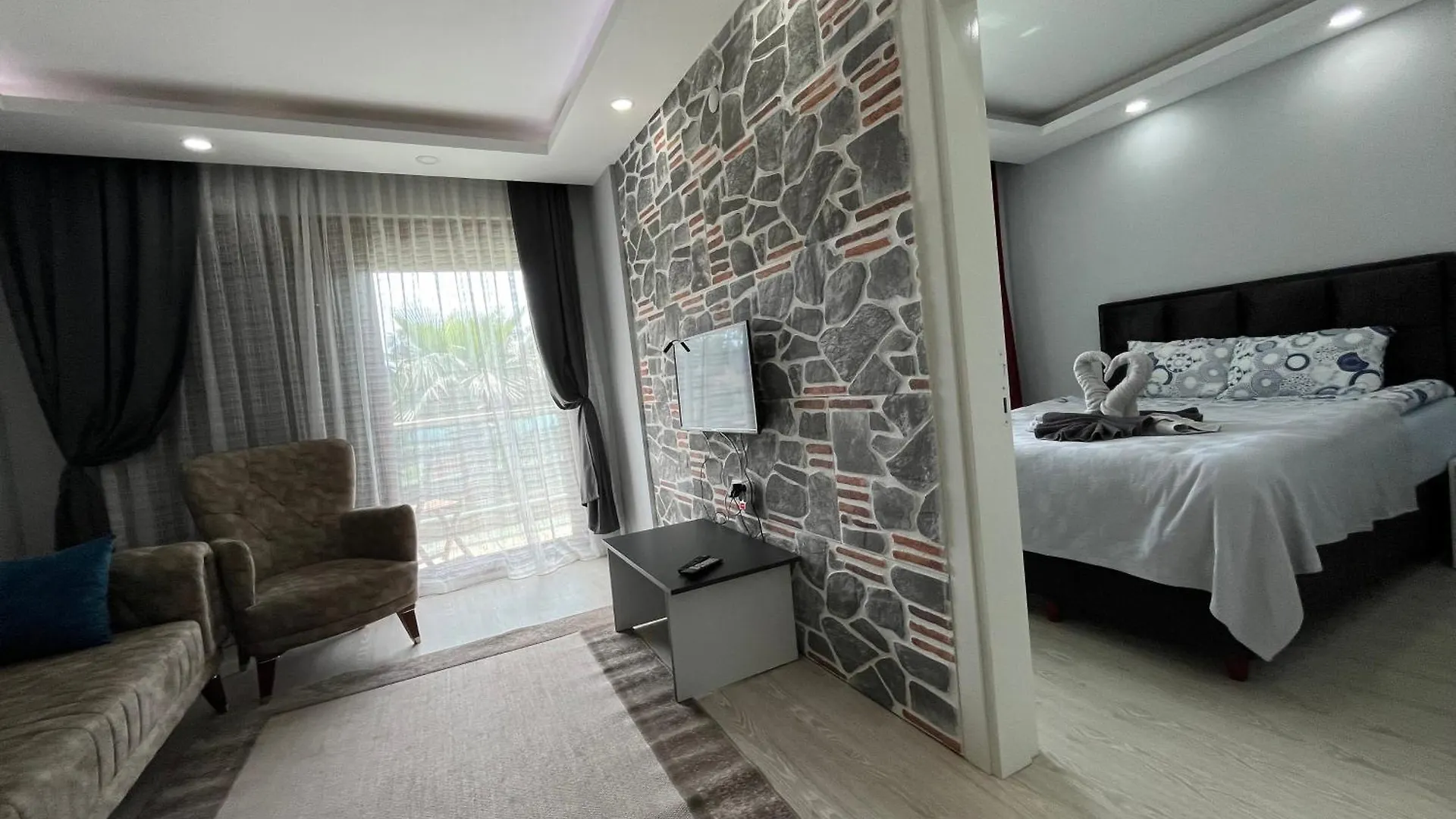 Gardenya Lara Suit Hotel Antalya 0*,  Türkiye